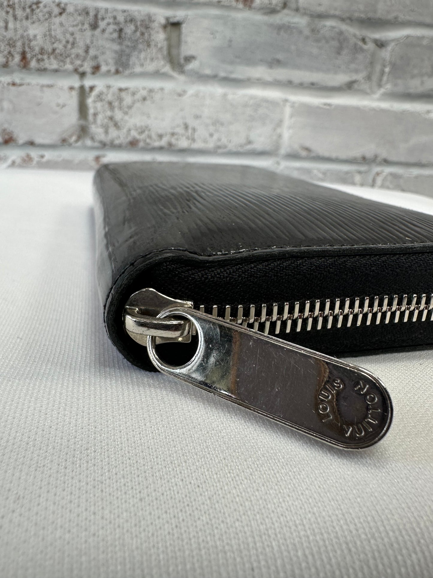 Louis Vuitton Zippy Wallet