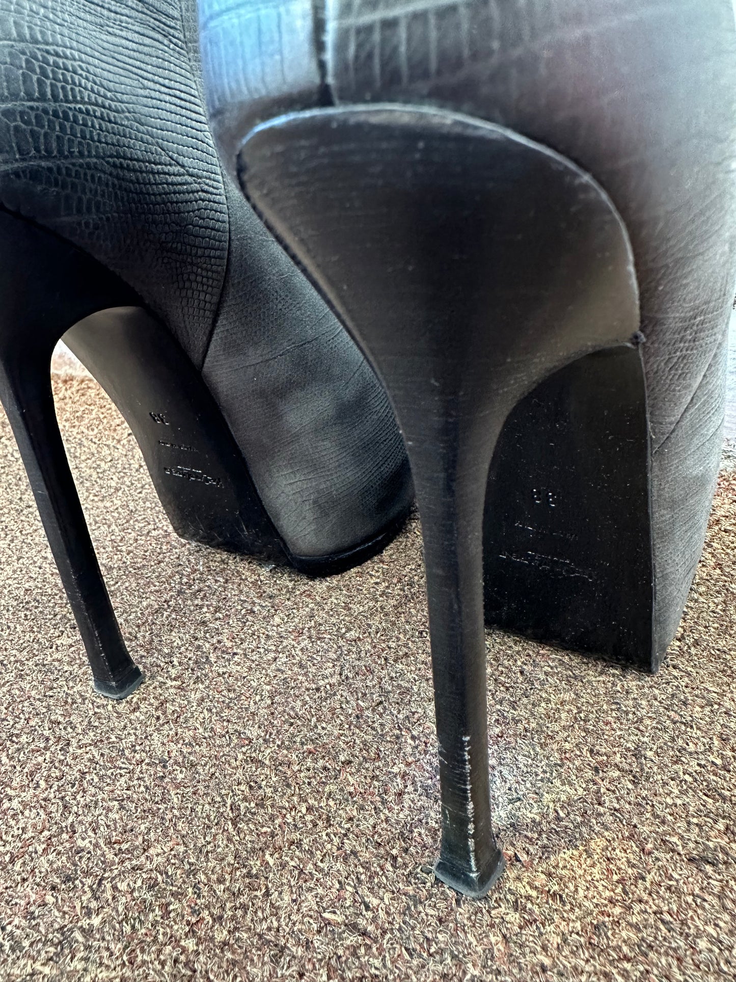 SAINT LAURENT Booties