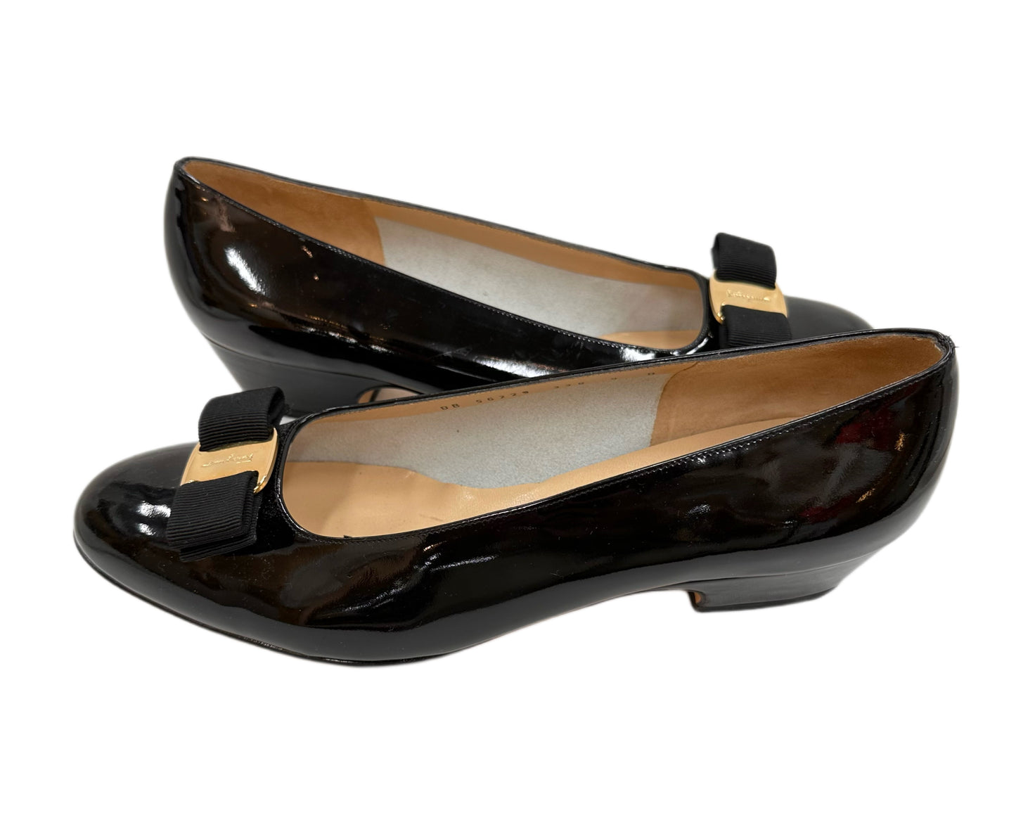 SALVATORE FERRAGAMO Black Patent Pump Size 9