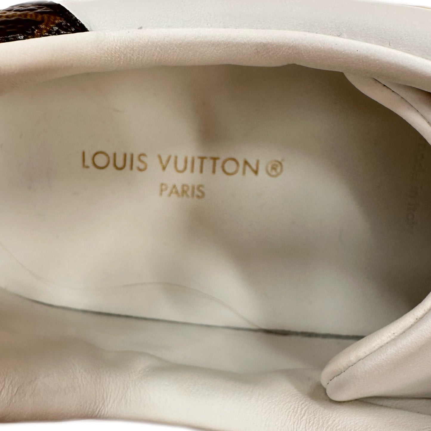 LOUIS VUITTON Time Out White Leather Sneakers Size 42