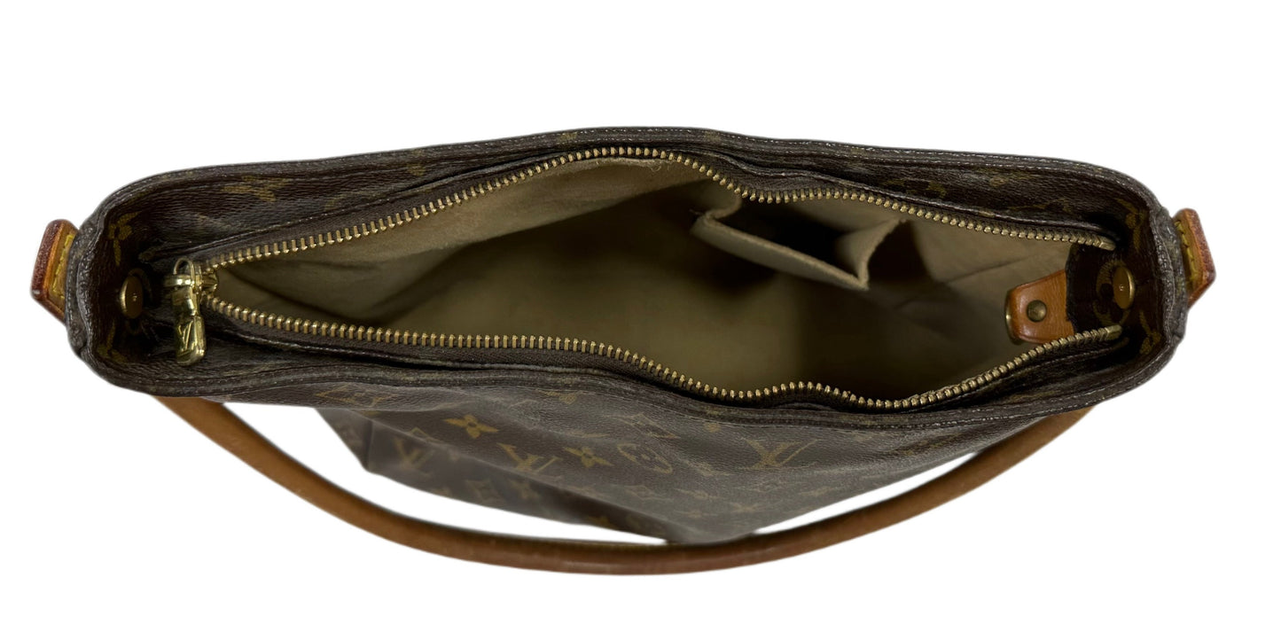 LOUIS VUITTON Looping GM