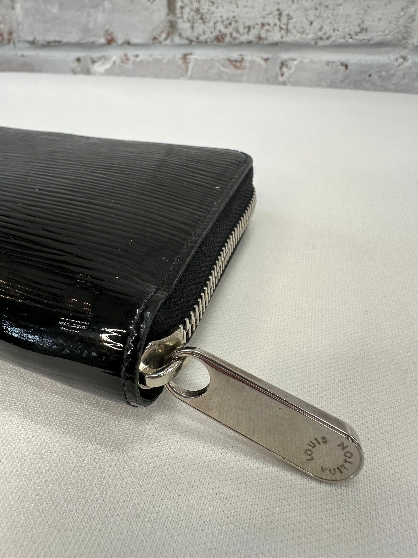 Louis Vuitton Zippy Wallet