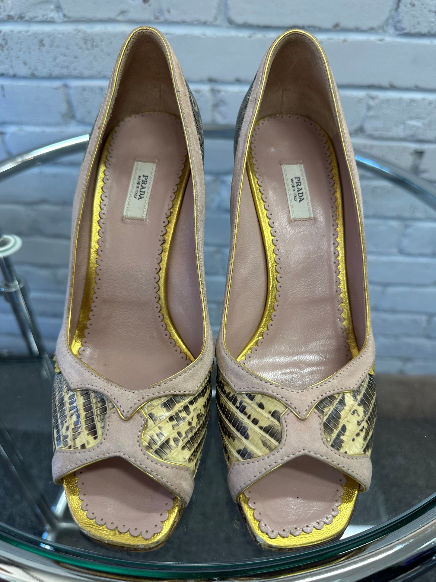 Prada Pumps