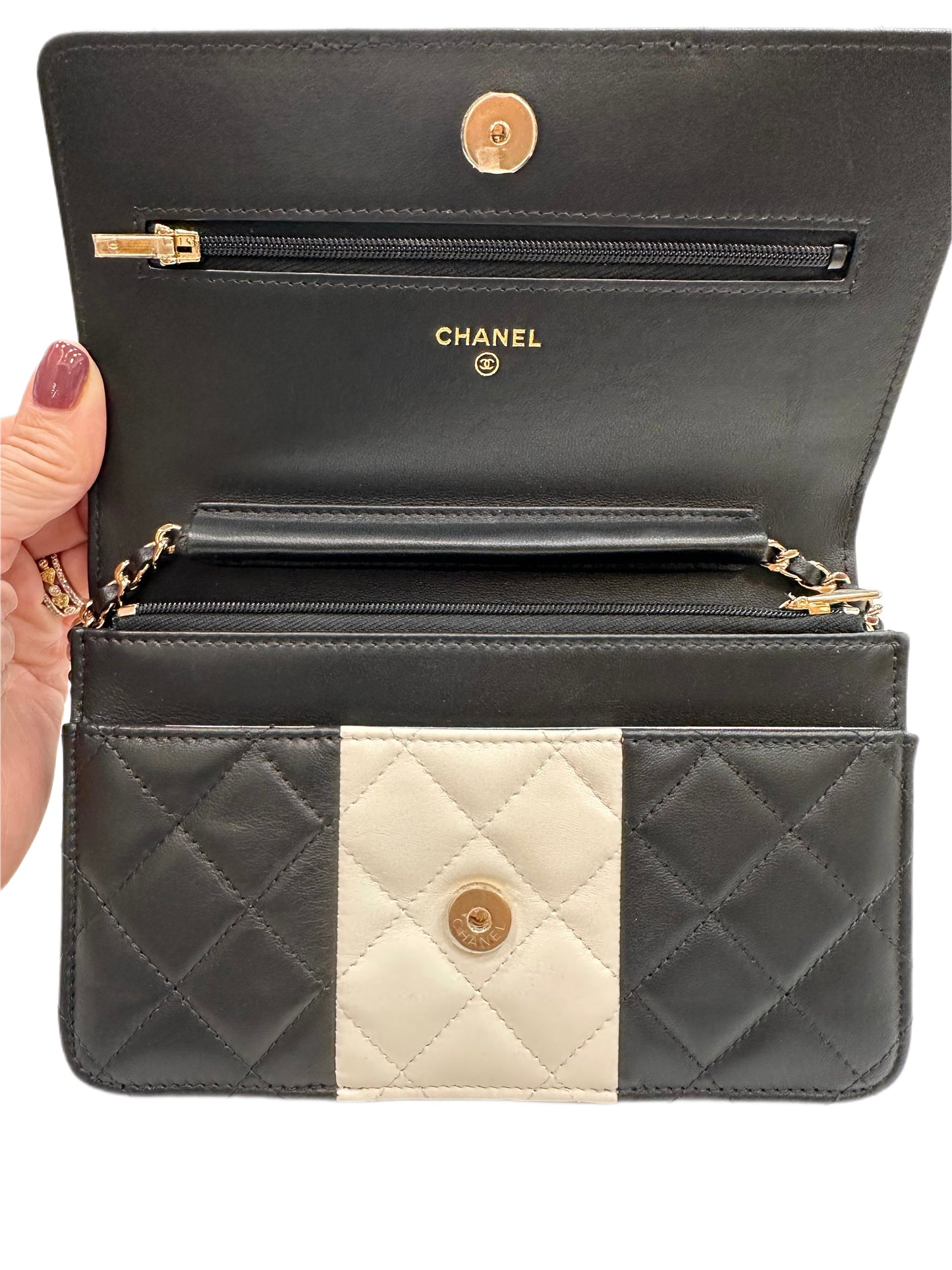 CHANEL Wallet on a Chain Quilted Black & White