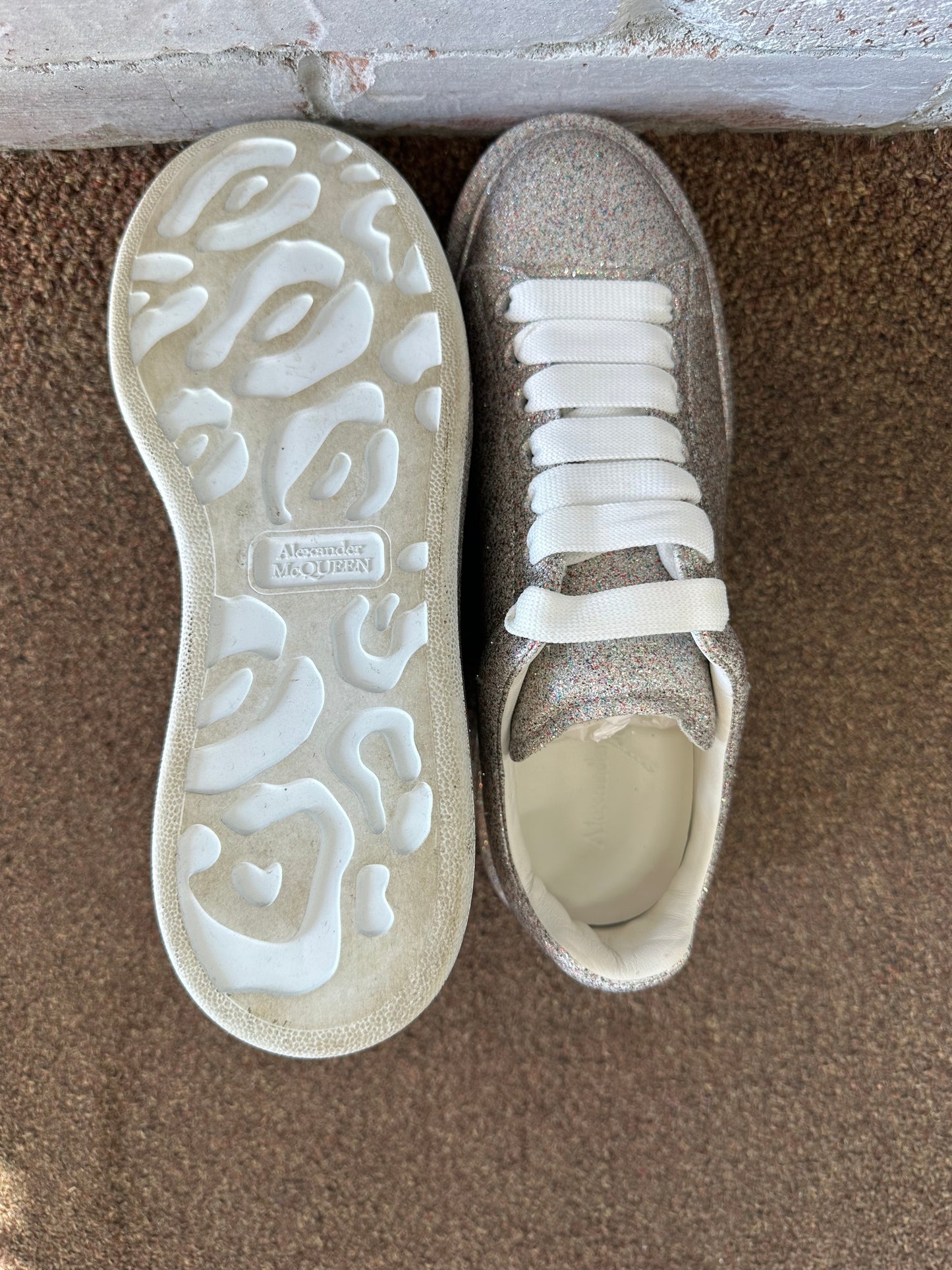 ALEXANDER MCQUEEN Glitter Sneaker
