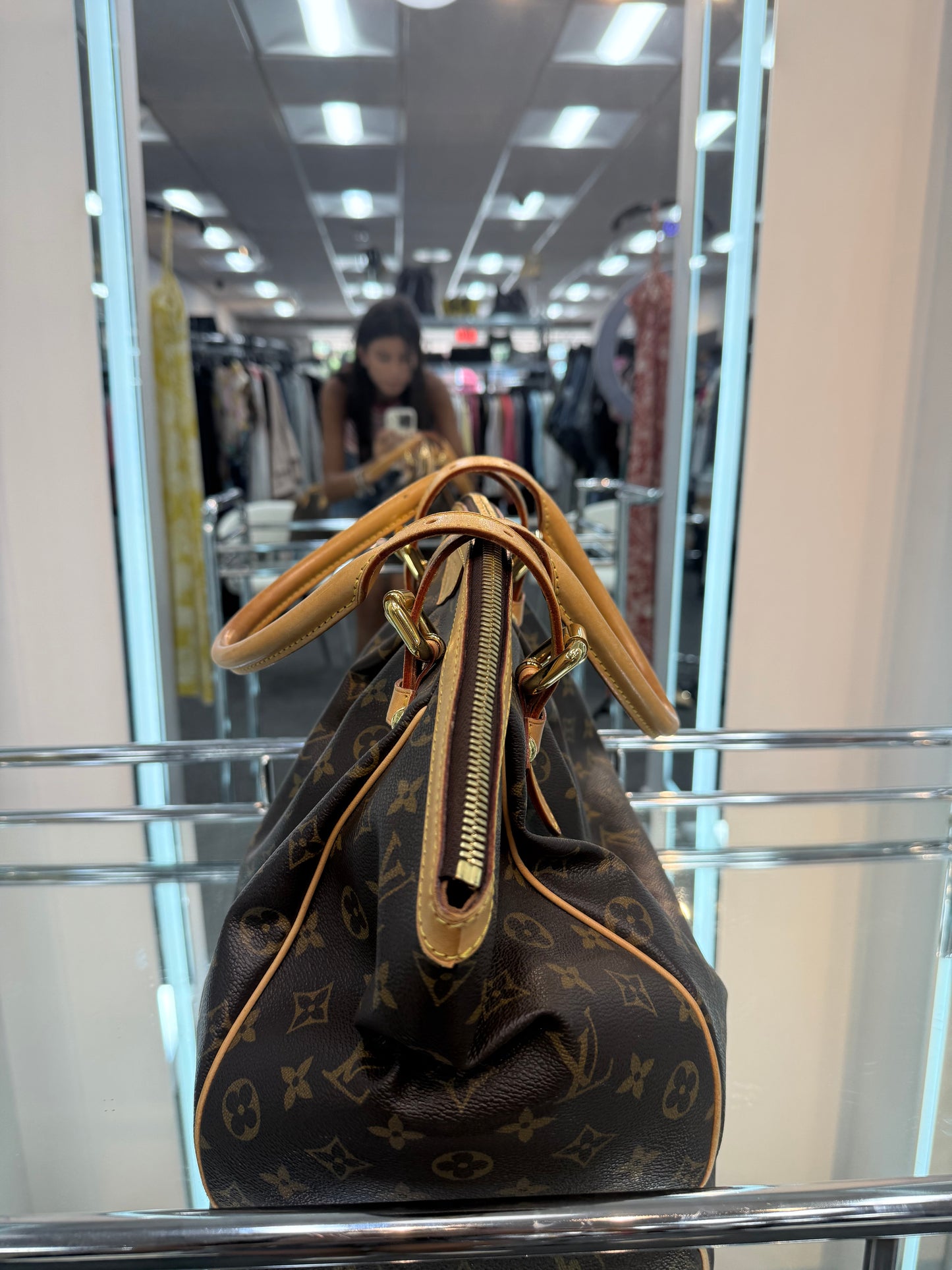 Louis Vuitton Tivoli