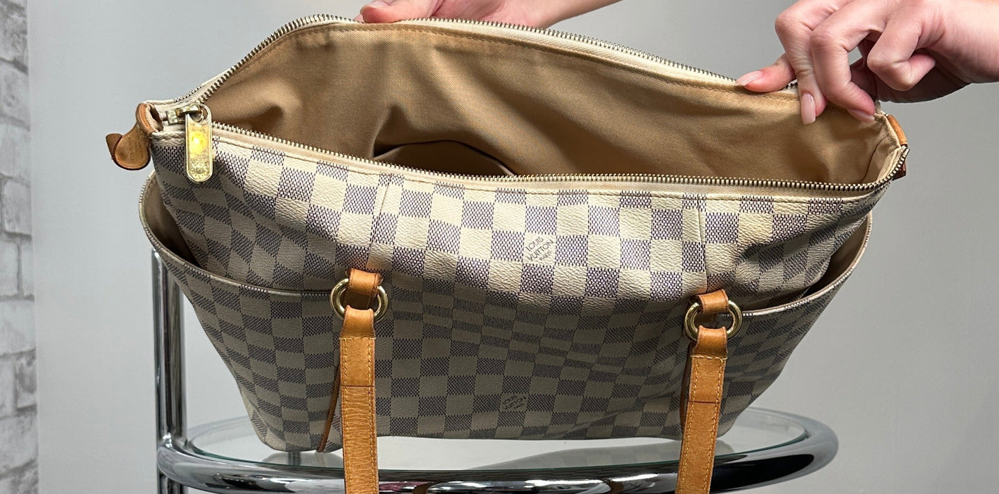 Louis Vuitton Shoulder Bag