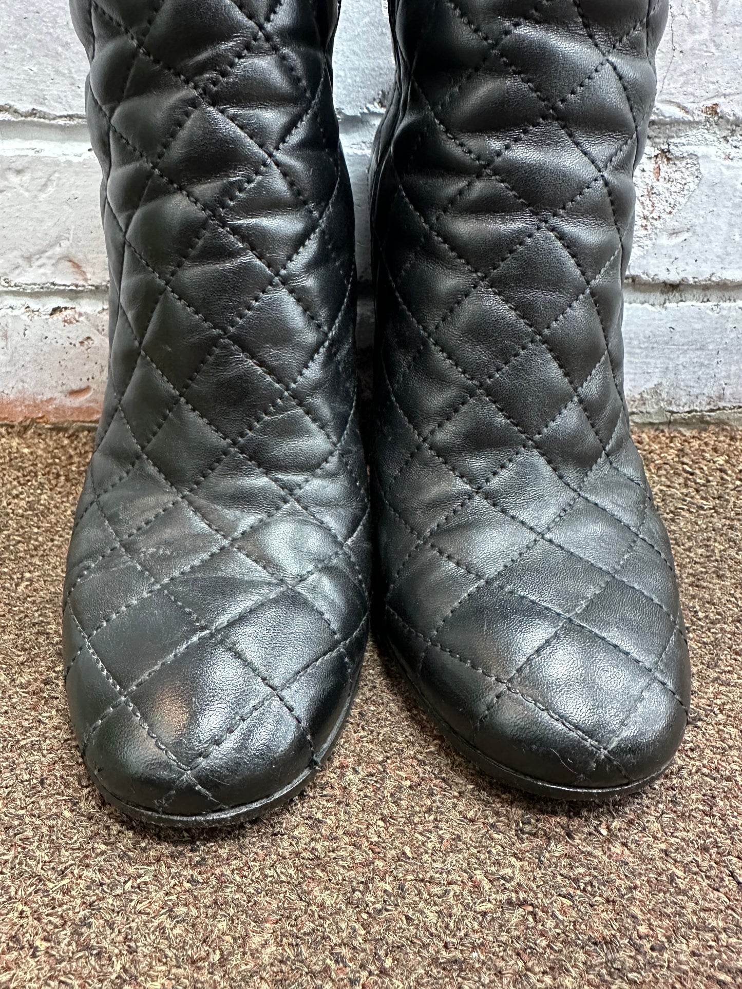 Gianvito Rossi quilted Booties