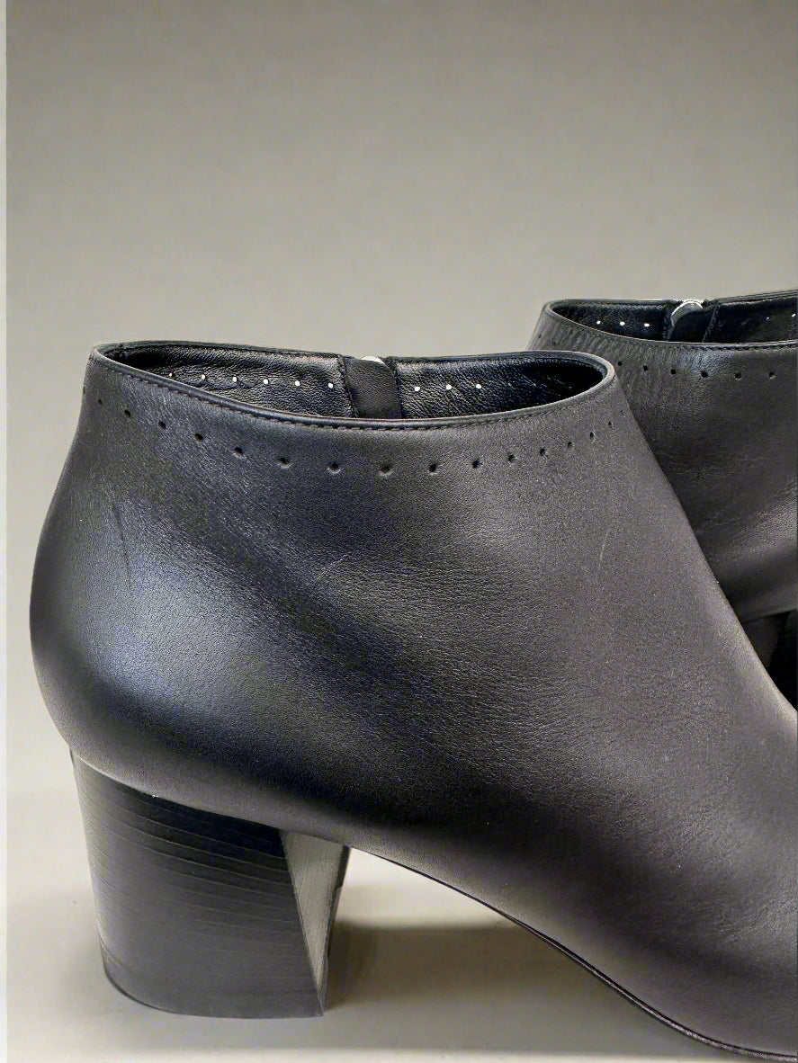 HERMÈS Tornade Booties