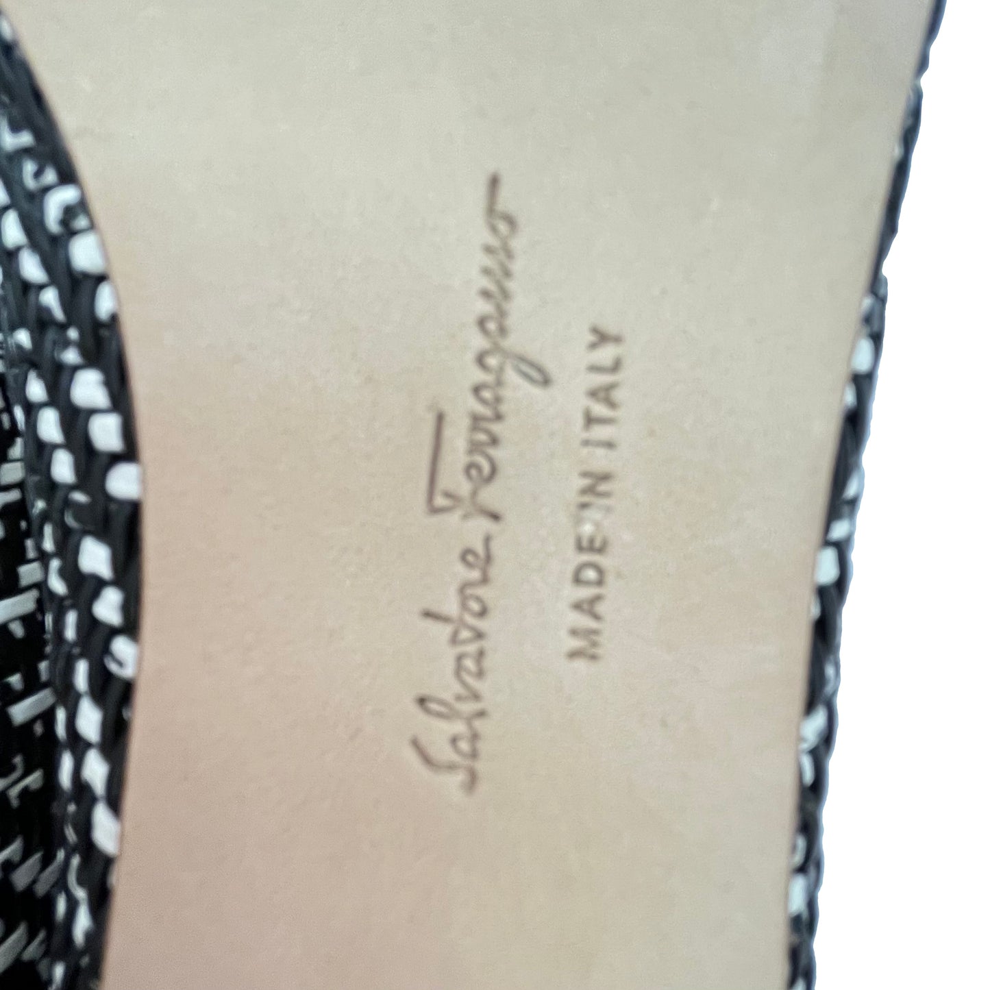 SALVATORE FERRAGAMO Leather Ballet Flats Size 10