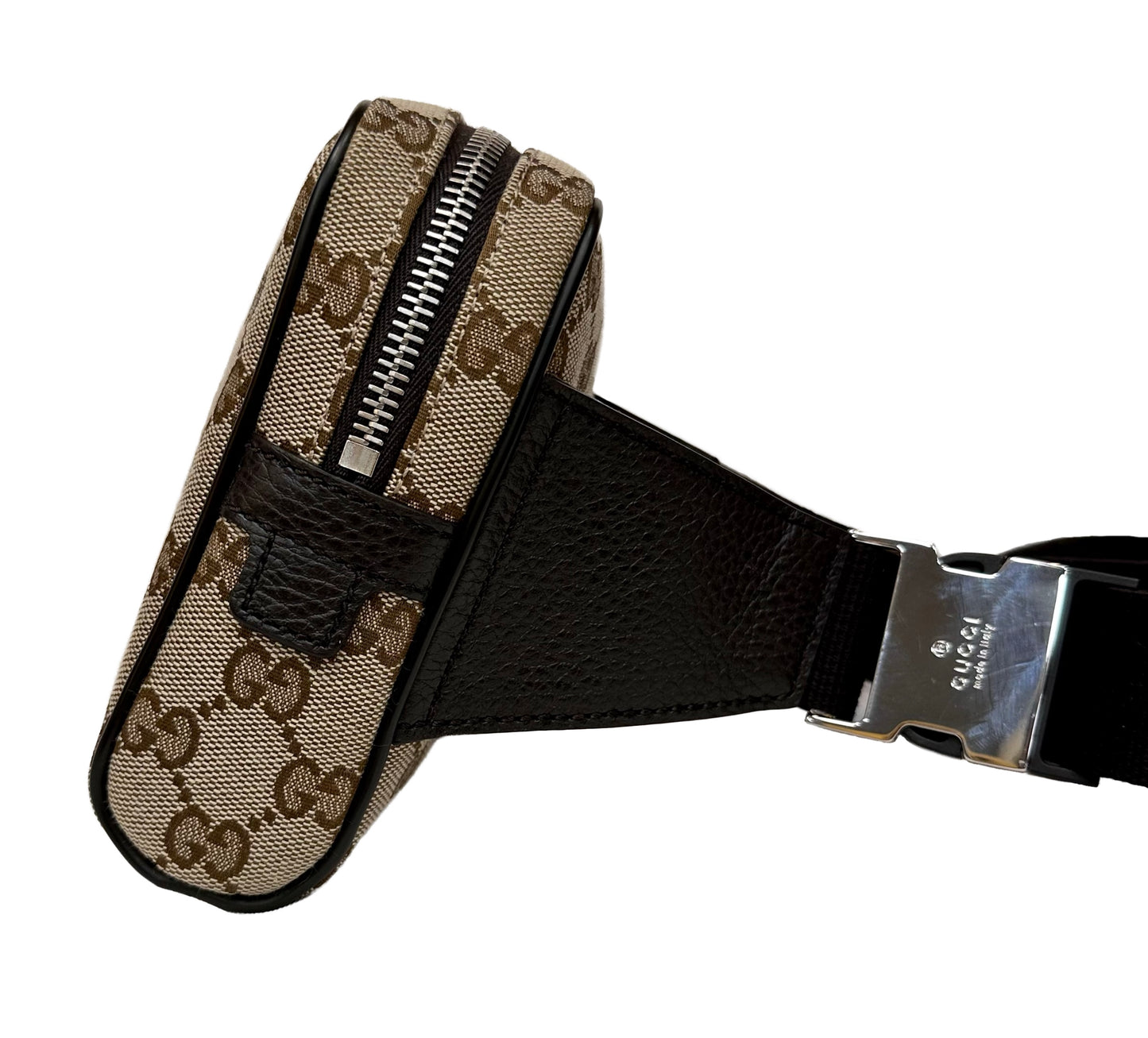 GUCCI Belt Bag GG Supreme Small