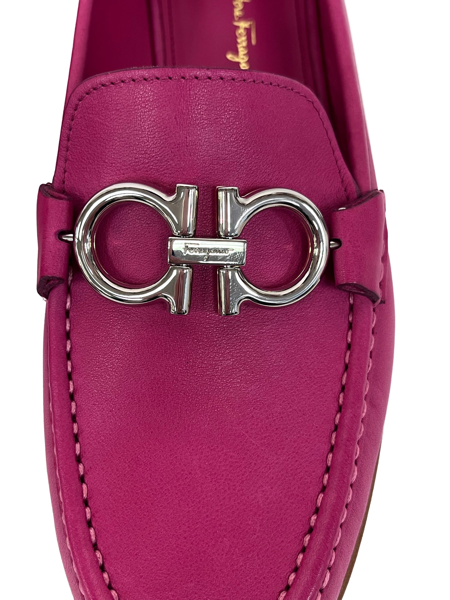 SALVATORE FERRAGAMO Pink Loafers Size 10