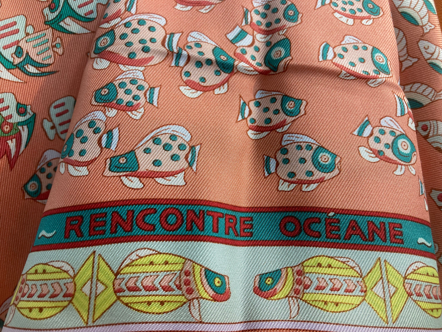 HERMES 100% Silk Rencontre Oceane Scarf Peach
