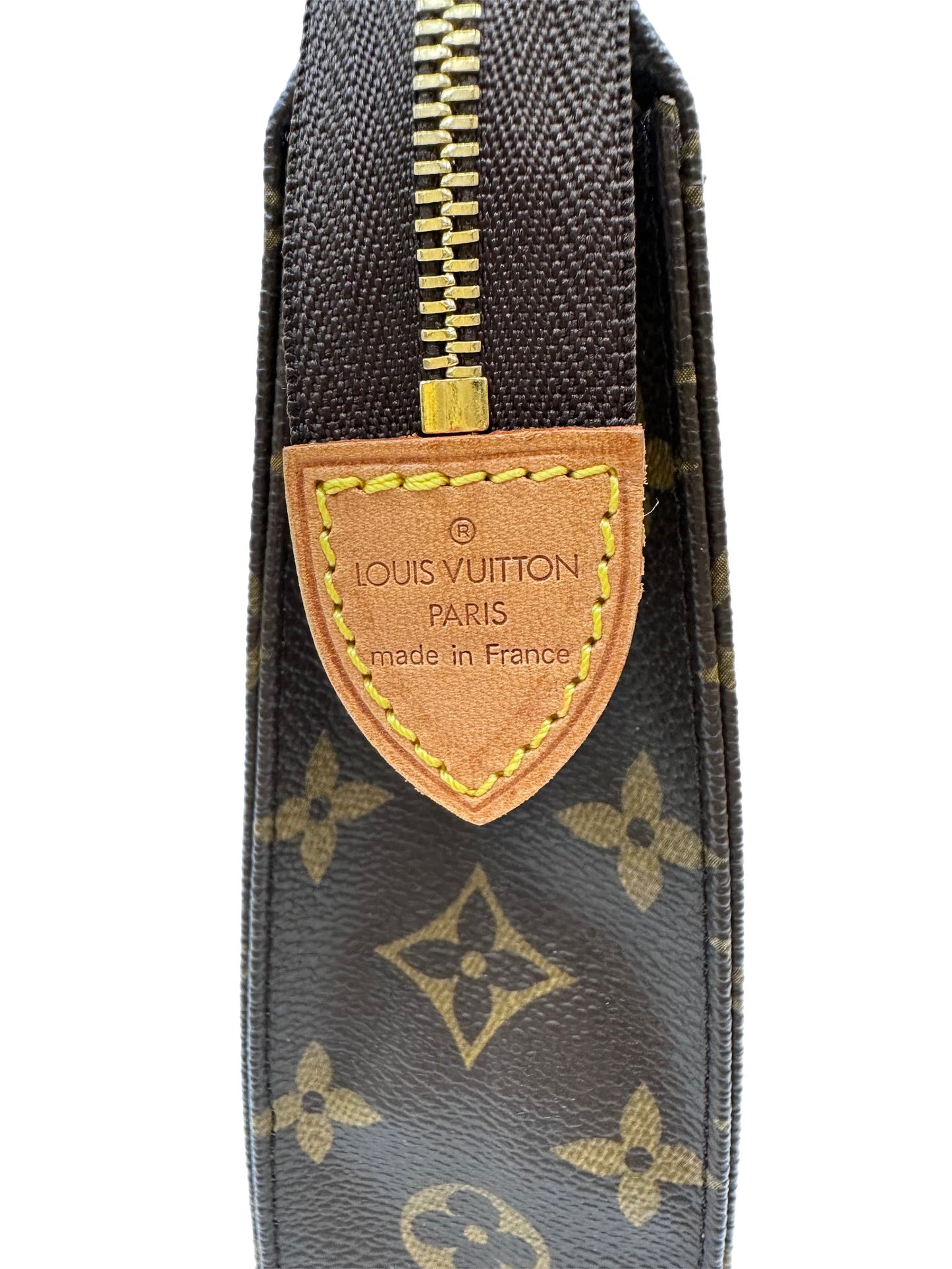 LOUIS VUITTON Monogram 26 Toiletry Bag Brown