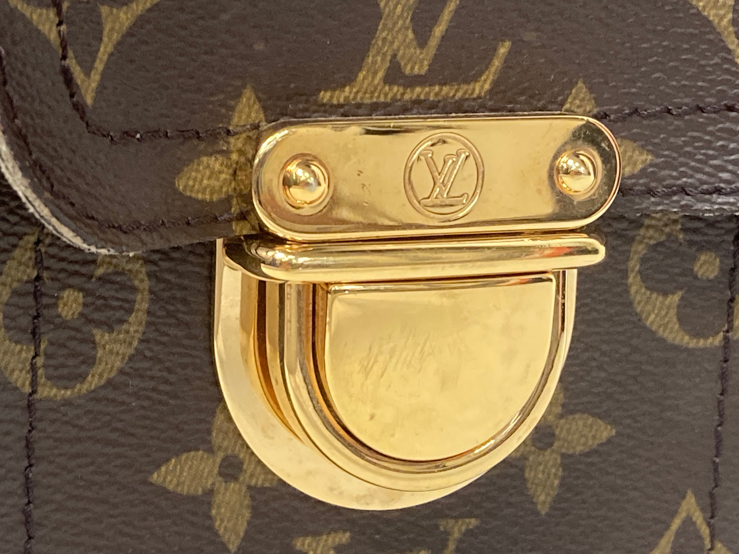 LOUIS VUITTON Monogram Manhattan PM Brown