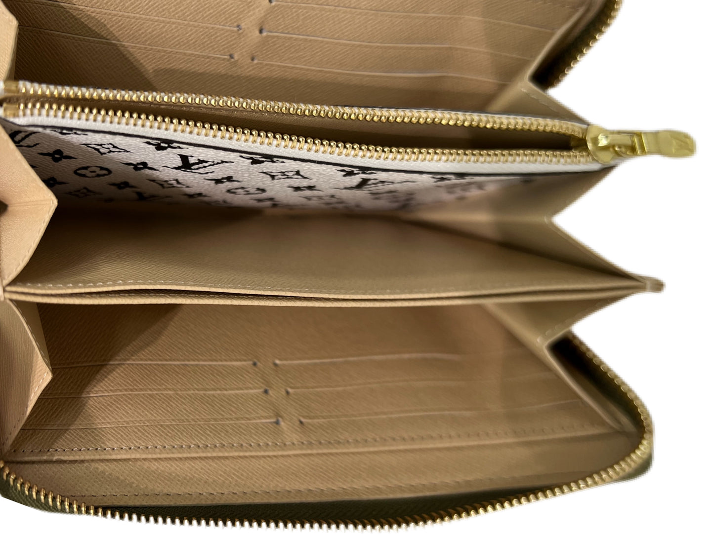 LOUIS VUITTON Leather Limited Edition Giant Zip Around Wallet Green / Beige