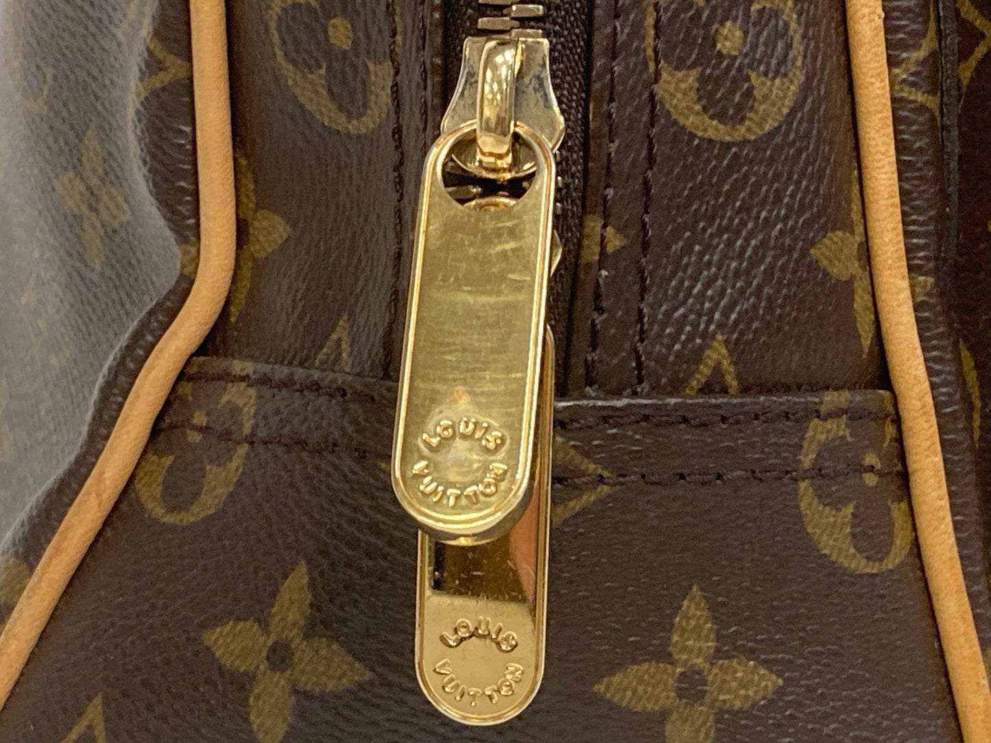 LOUIS VUITTON Monogram Manhattan PM Brown