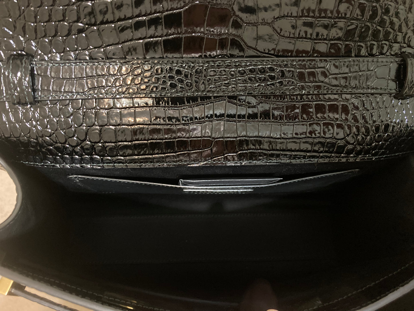 YVES SAINT LAURENT Patent Leather Manhattan Bag Black