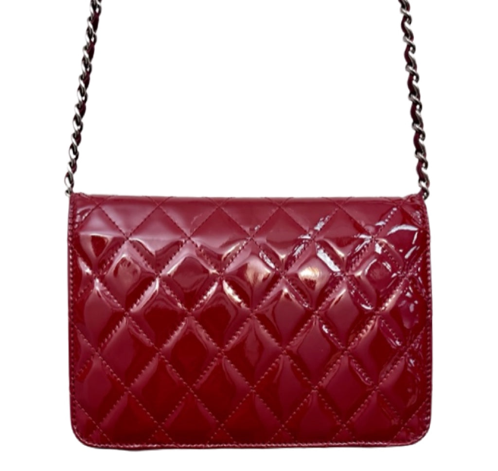CHANEL Patent Leather Wallet On A Chain Red