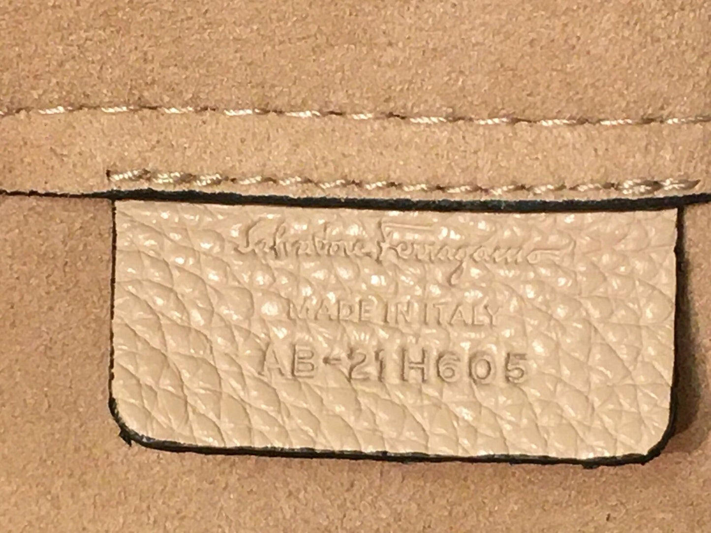 SALVATORE FERRAGAMO Leather Top Handle Handbag Tan