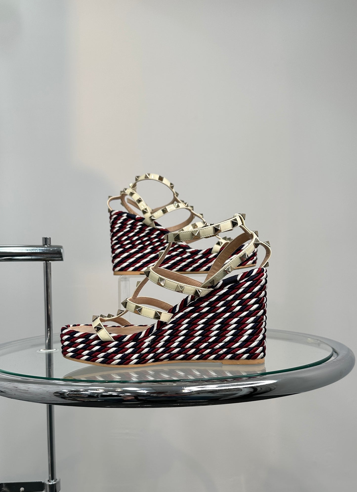 Valentino Wedge