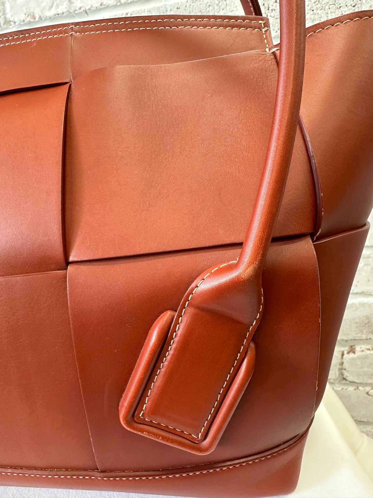 BOTTEGA VENETA "Arco" Leather Satchel Cognac