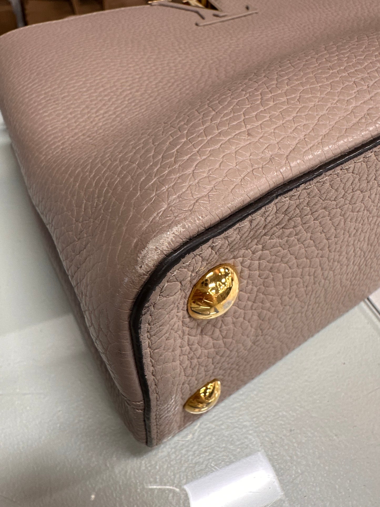 LOUIS VUITTON Taurillon Capucines PM