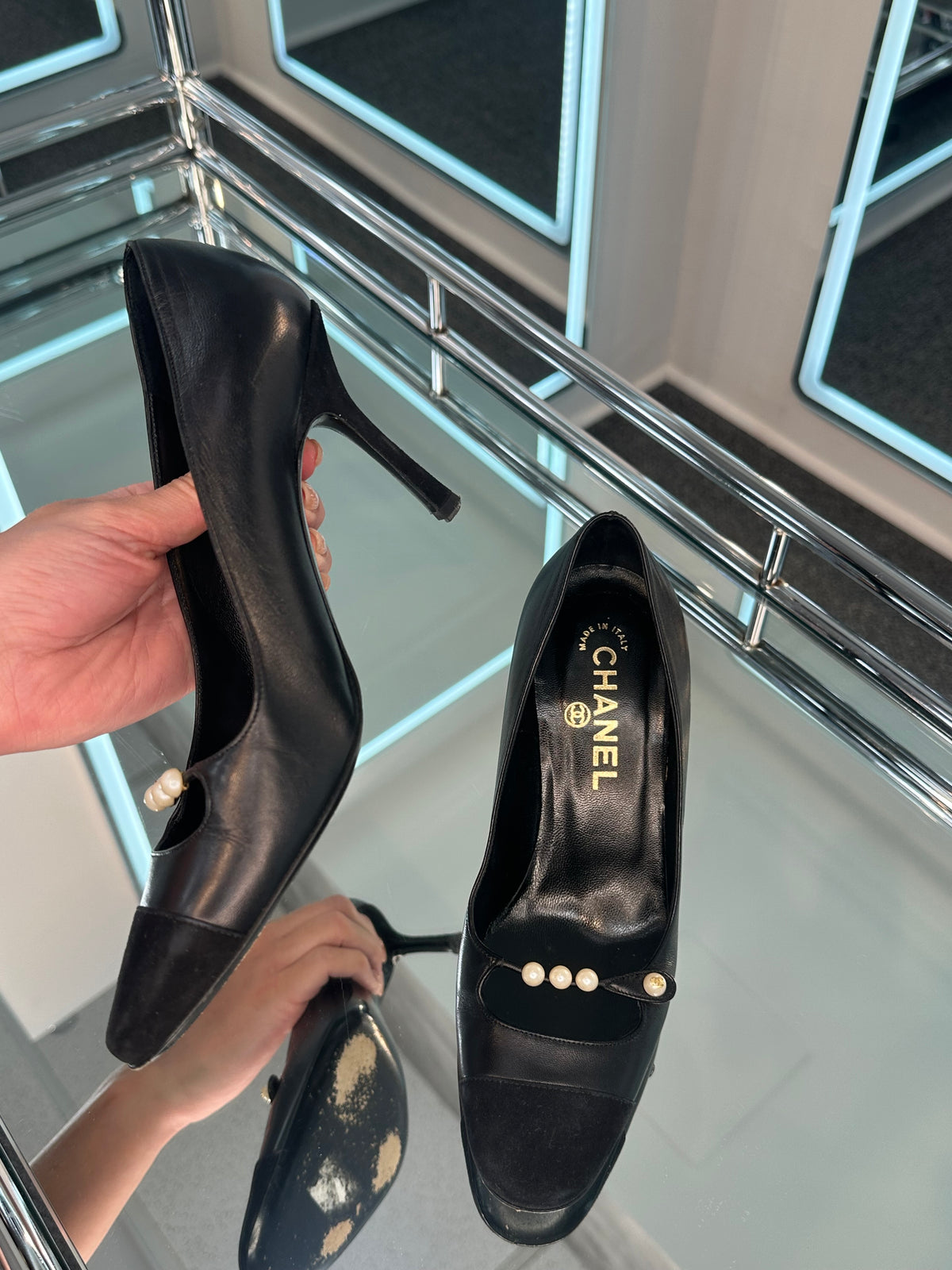 Chanel Pumps