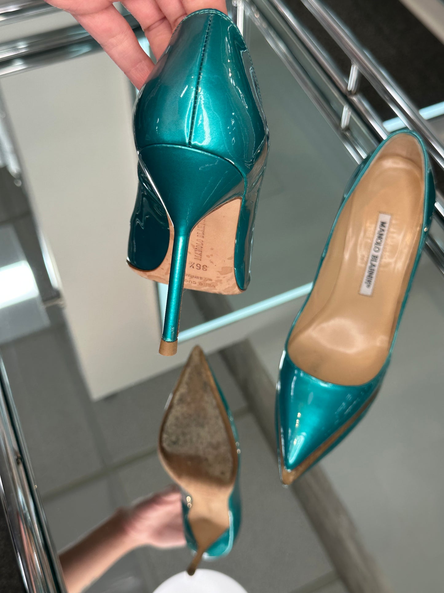 Manolo Blahnik Pump