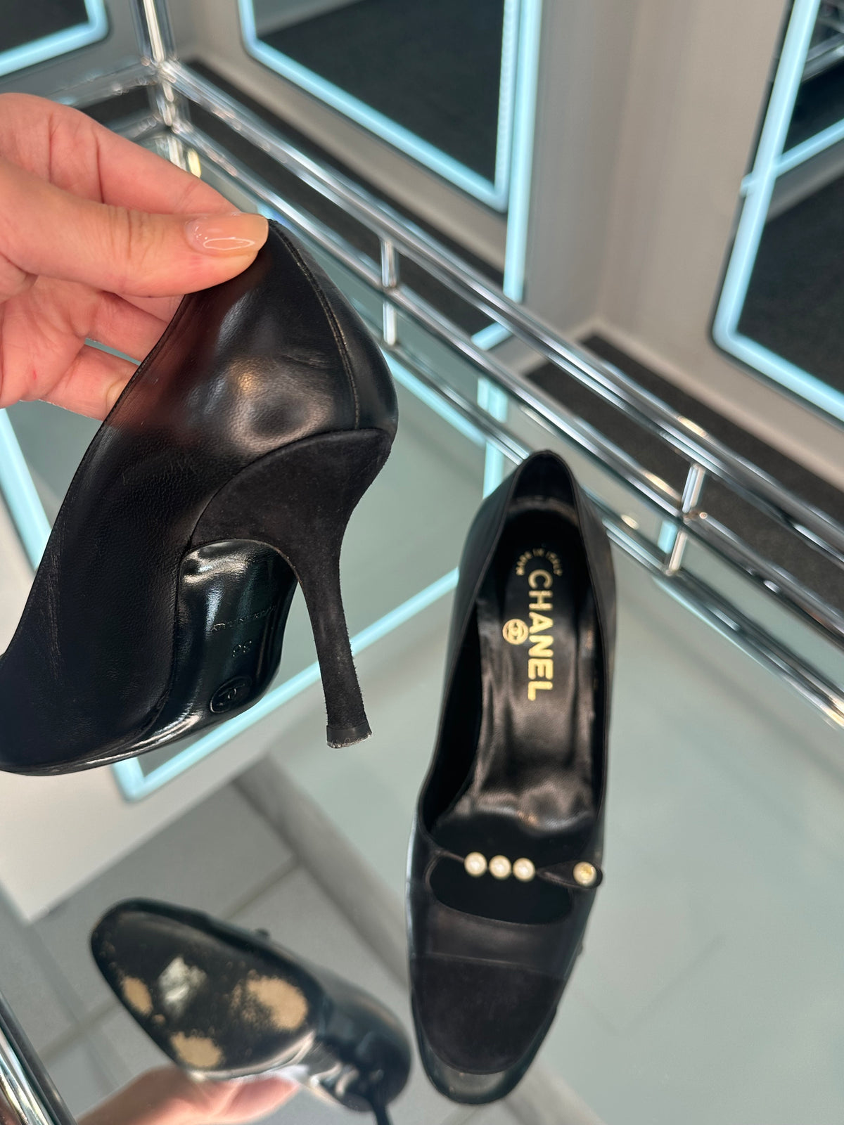 Chanel Pumps