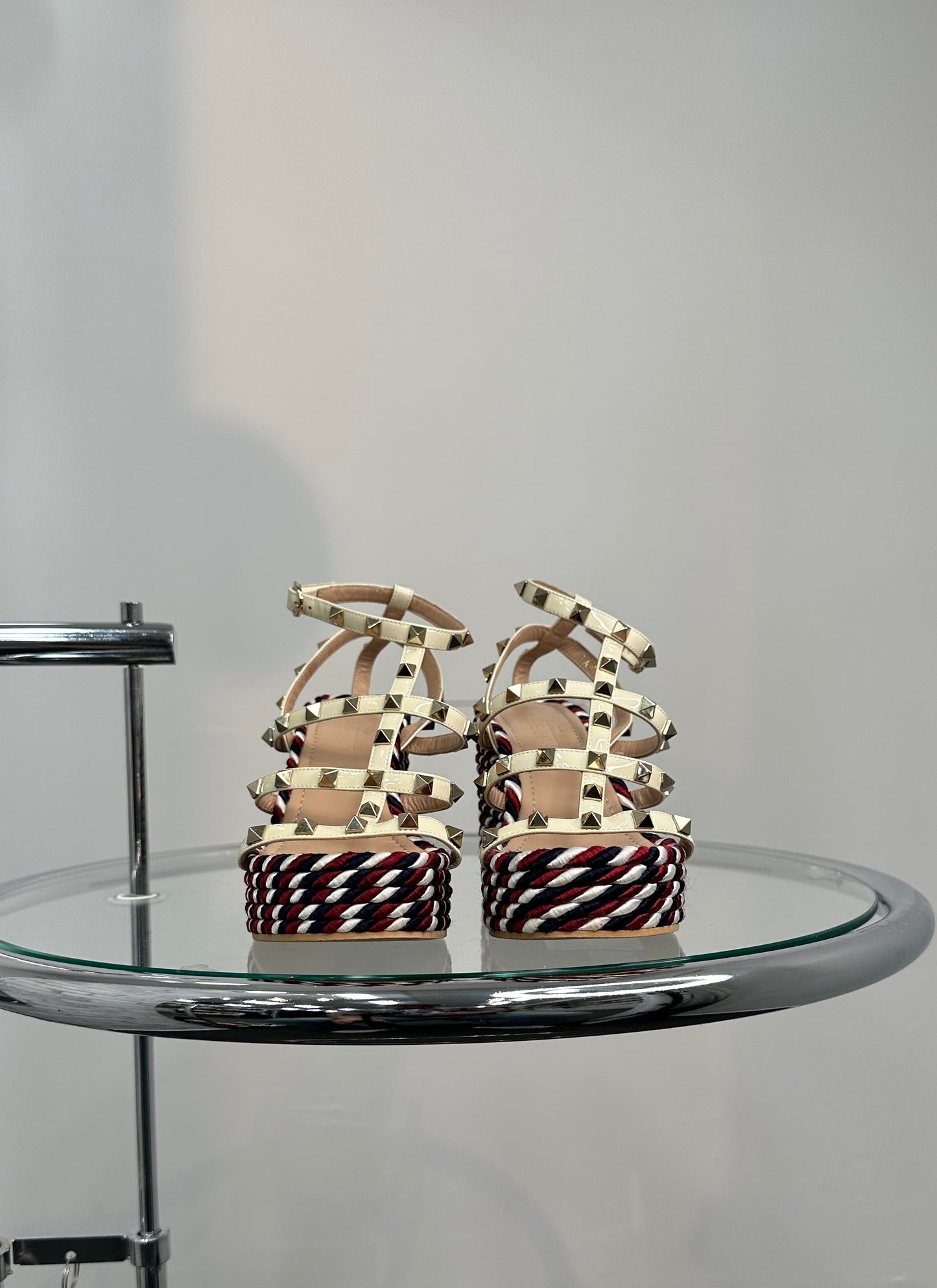 Valentino Wedge