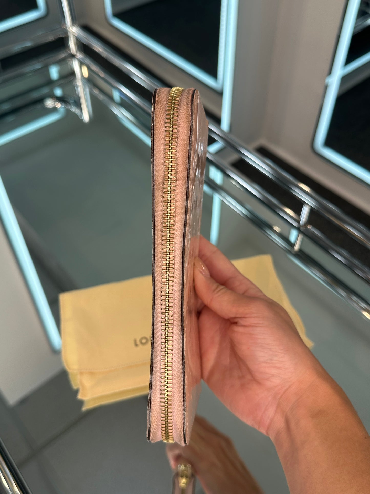 Louis Vuitton Zippy Wallet