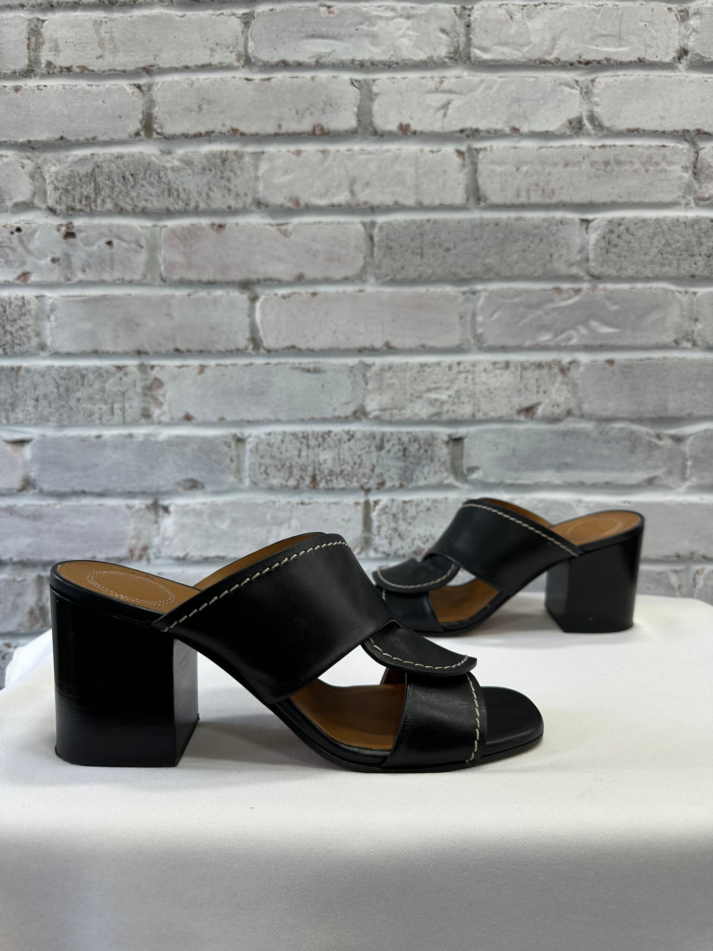 Chloe Sandal