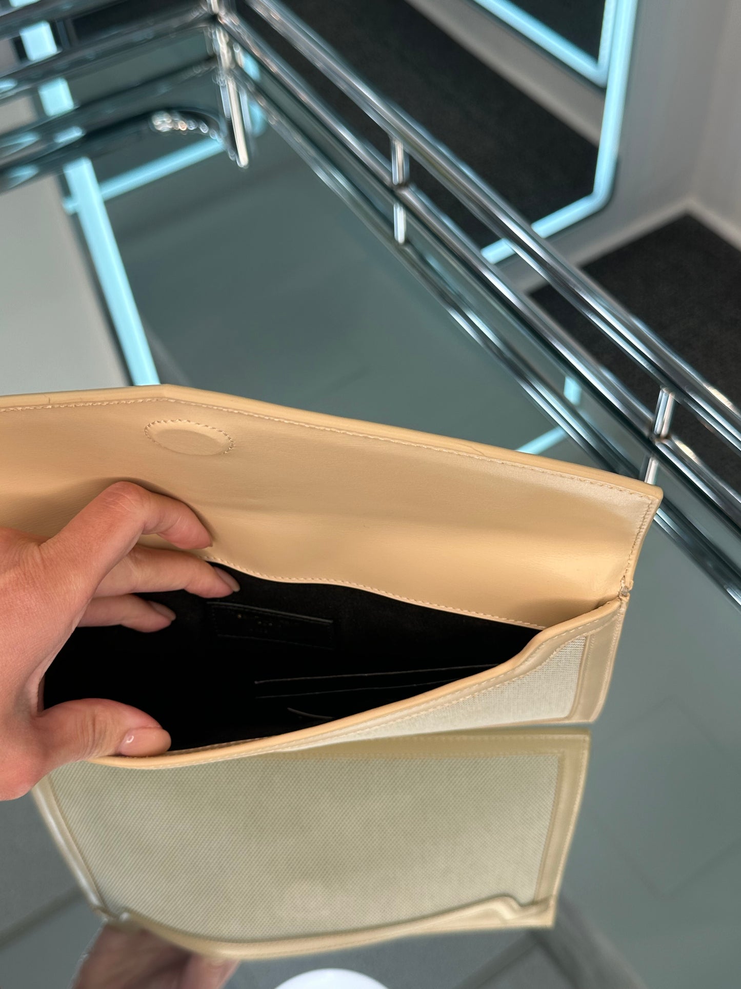 Saint Laurent Pouch