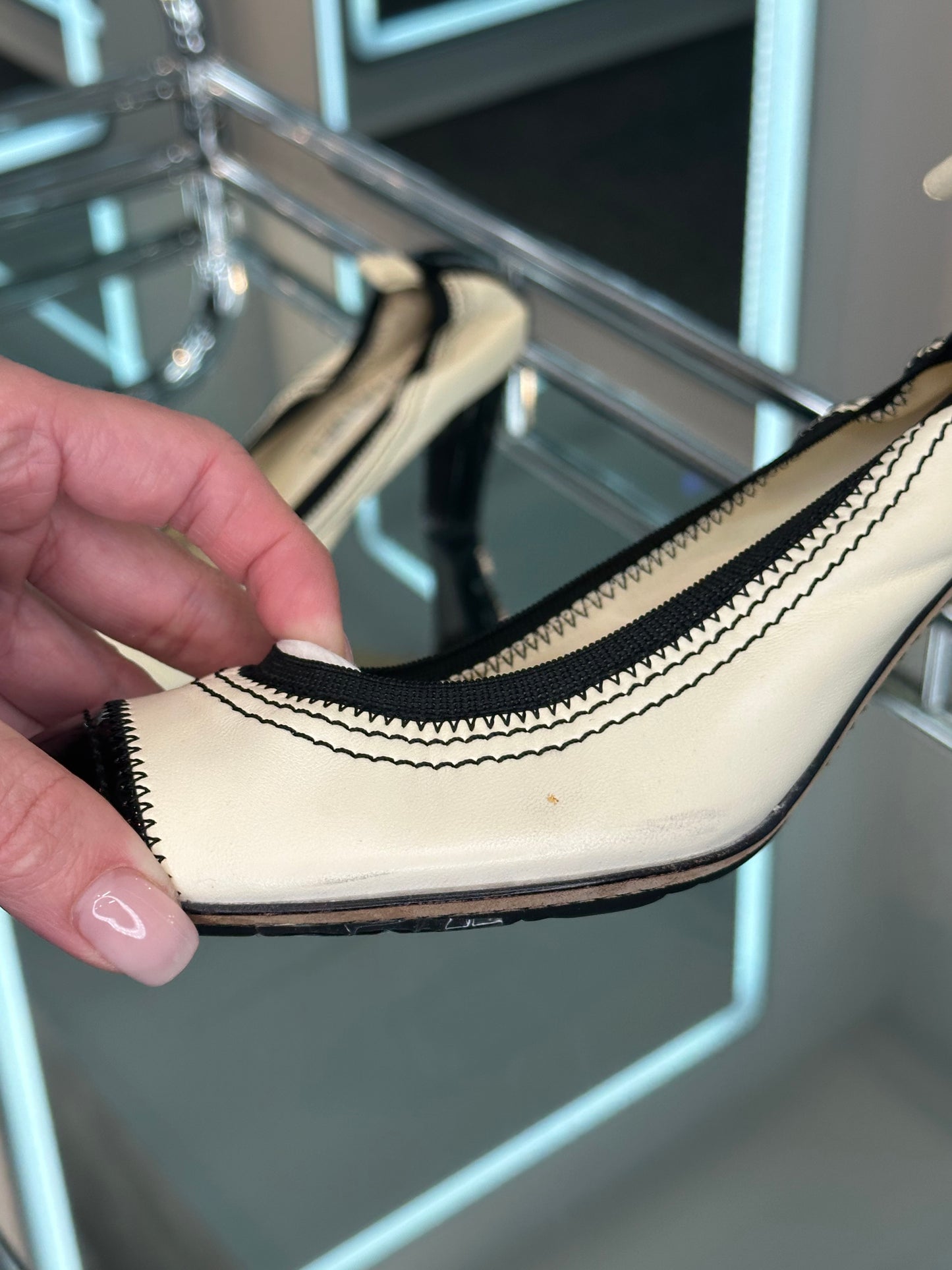 Chanel Pumps