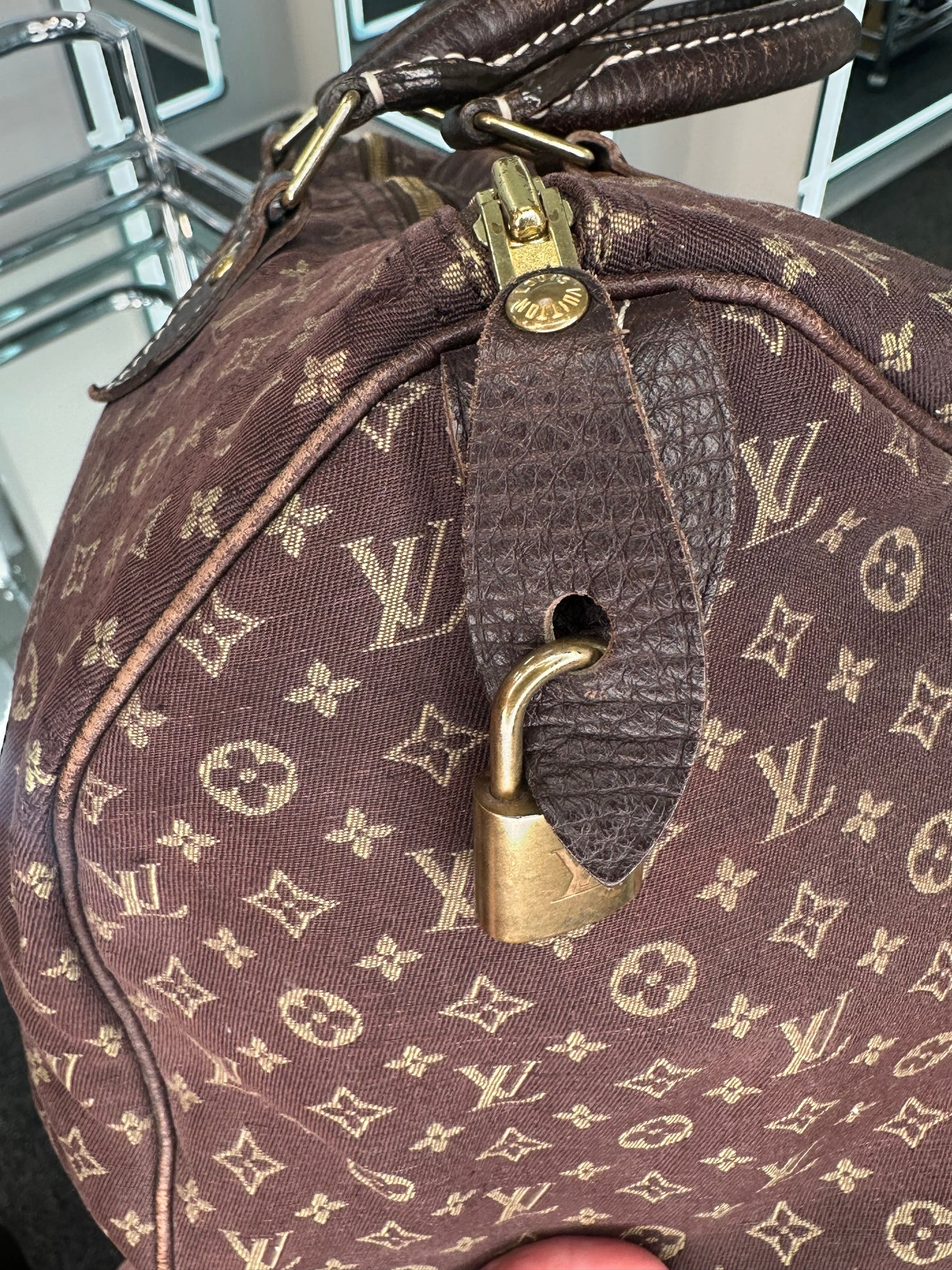 Louis Vuitton Speedy 30