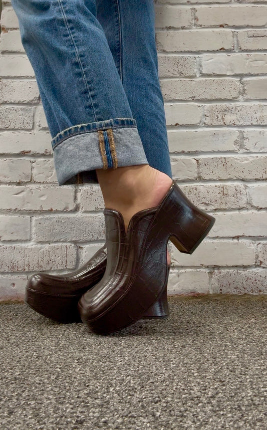 Bottega Veneta Leather Clog