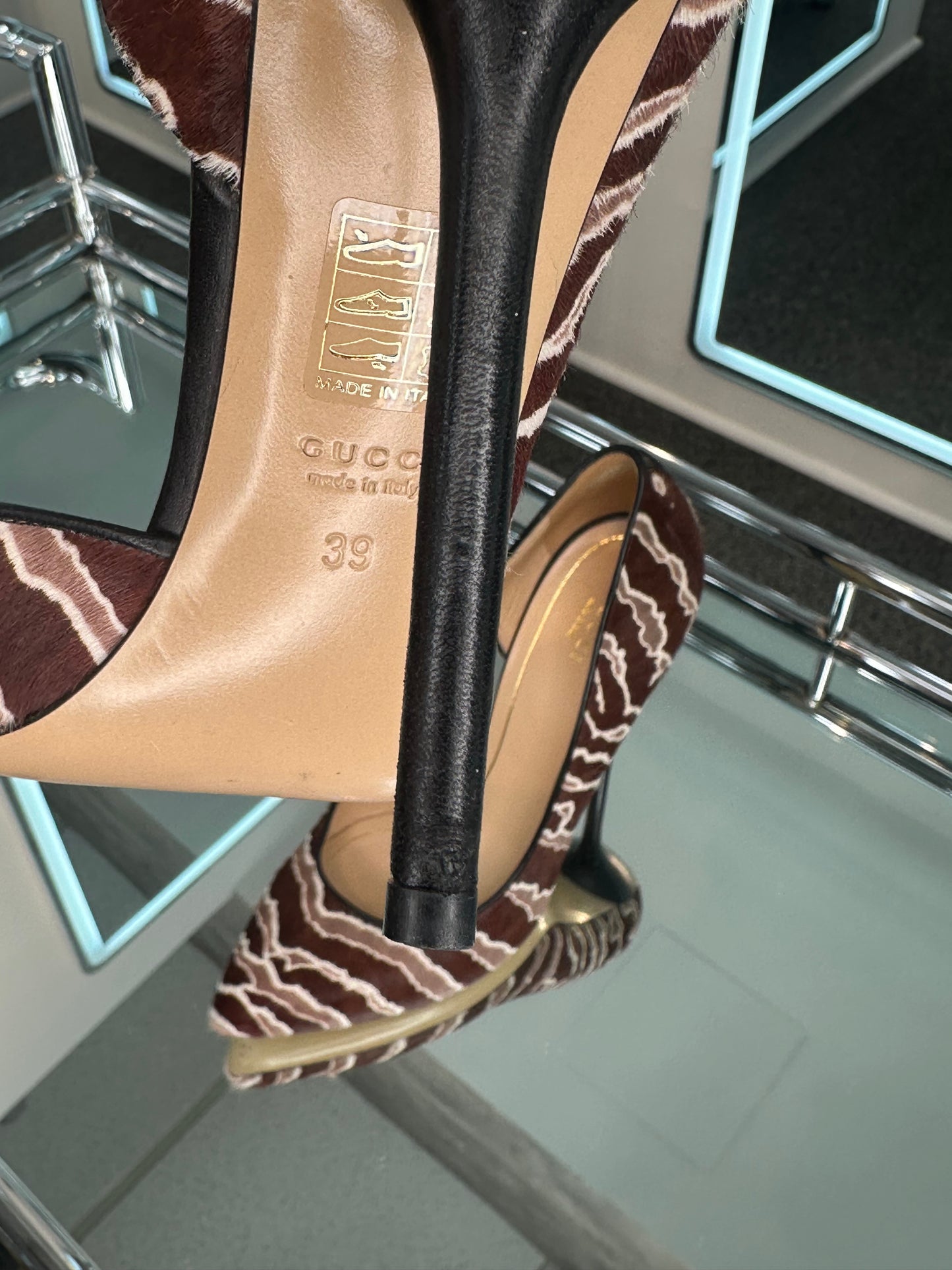 Gucci D'Orsay Pumps