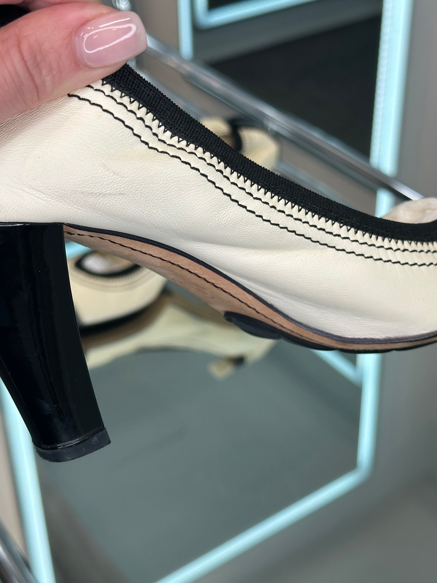 Chanel Pumps