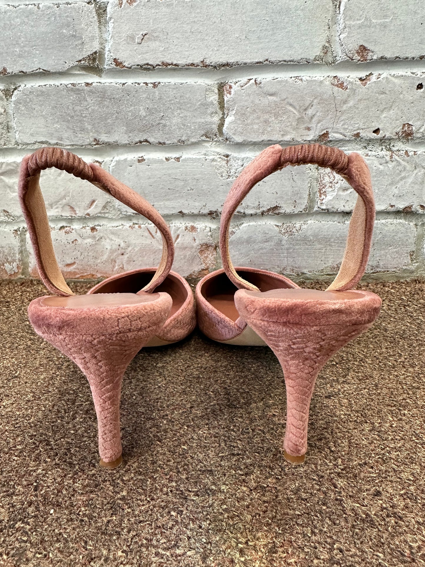 Manolo Blahnik Slingback
