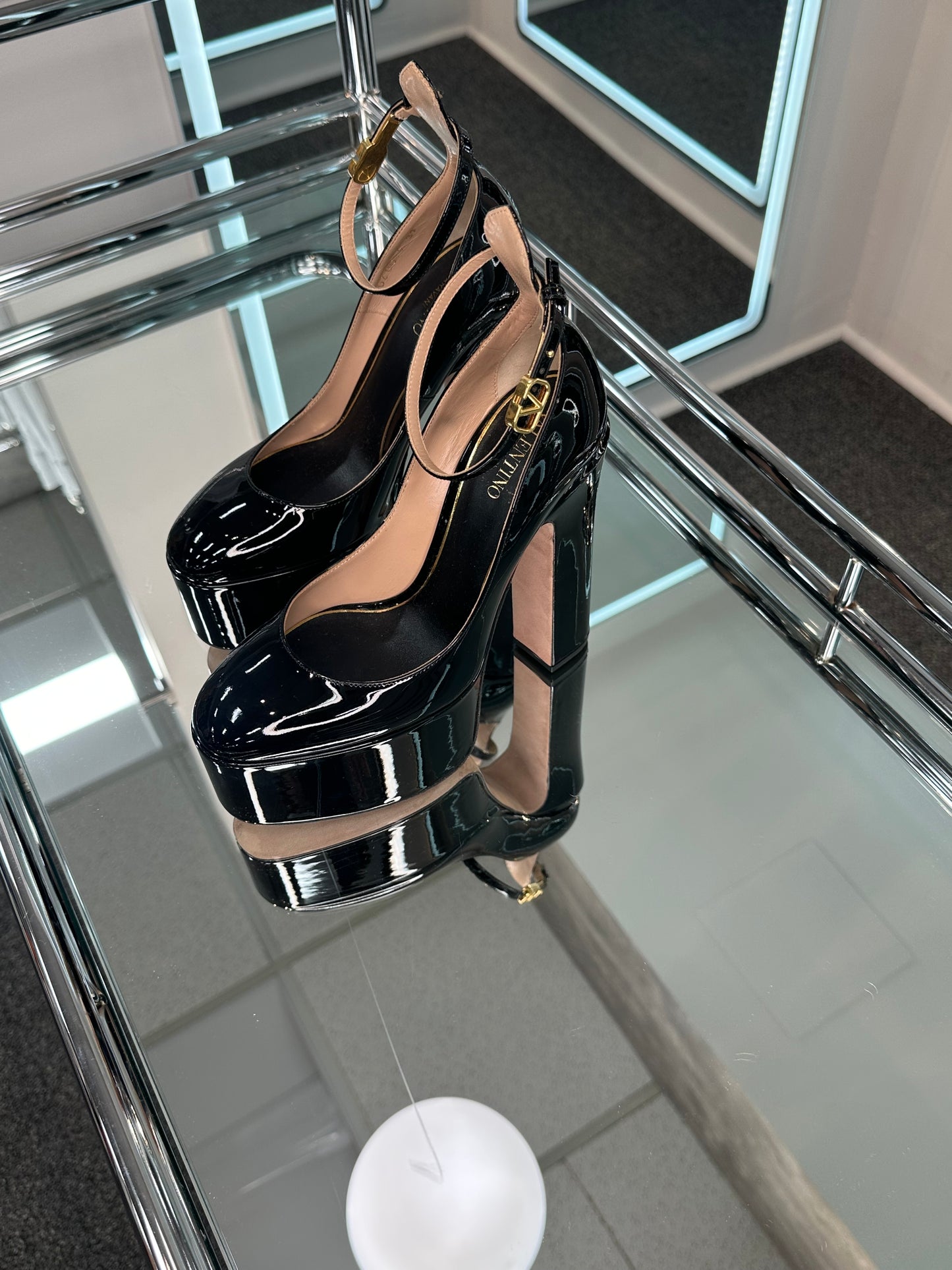 Valentino Garavani Tan-Go Platform Pump