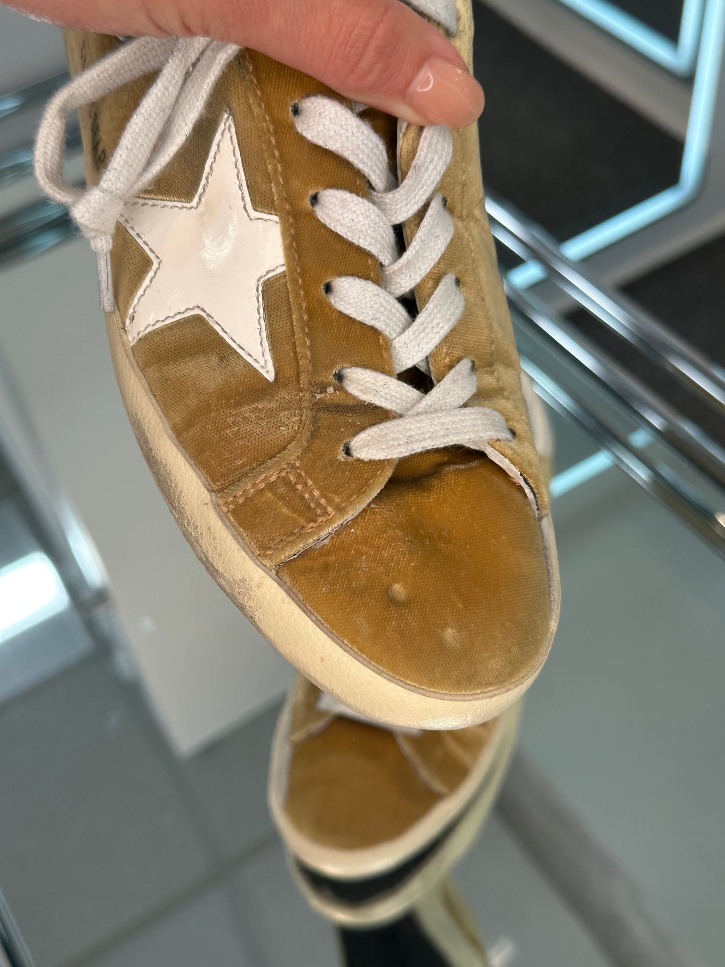 Golden Goose Sneakers