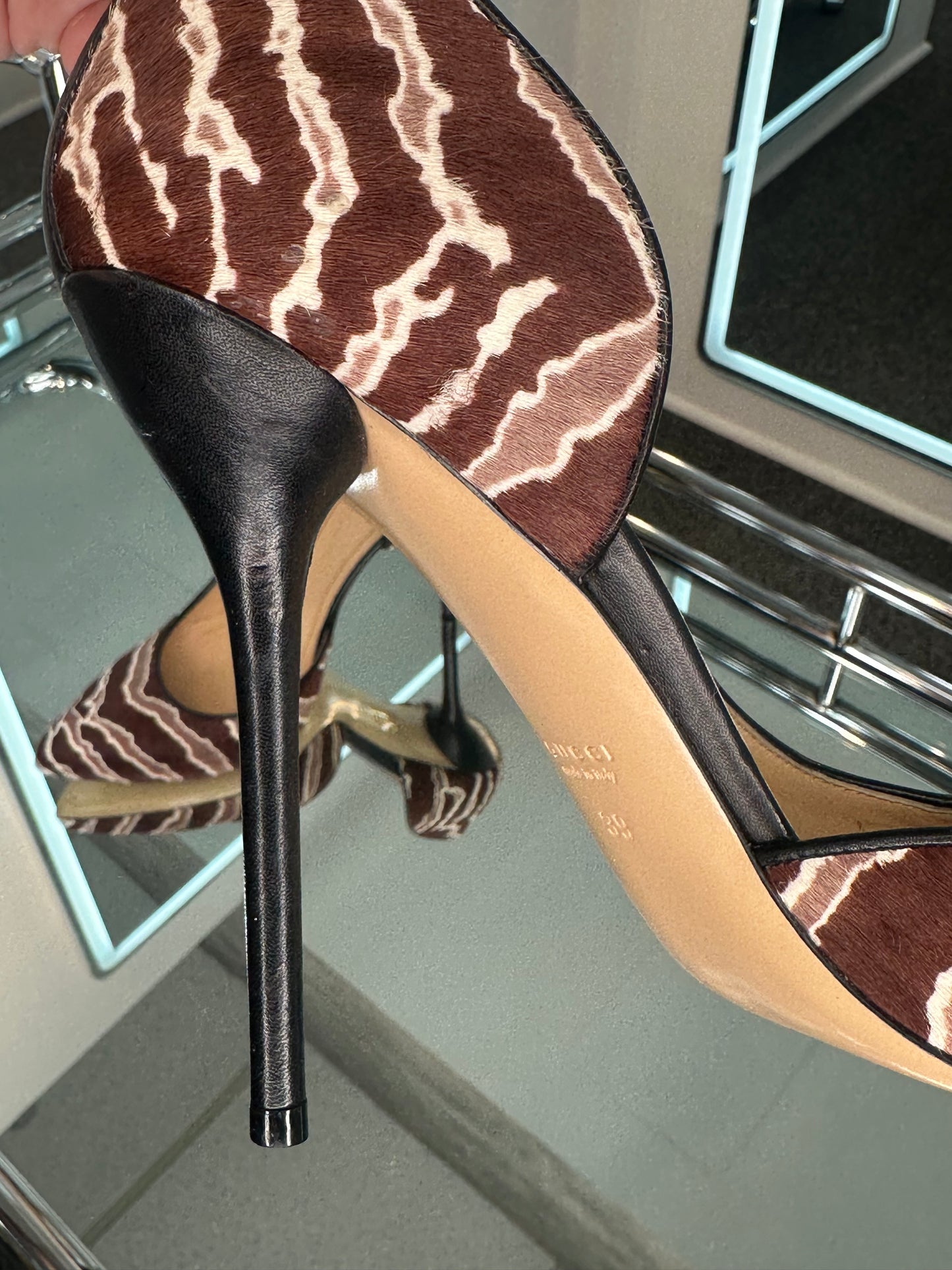 Gucci D'Orsay Pumps