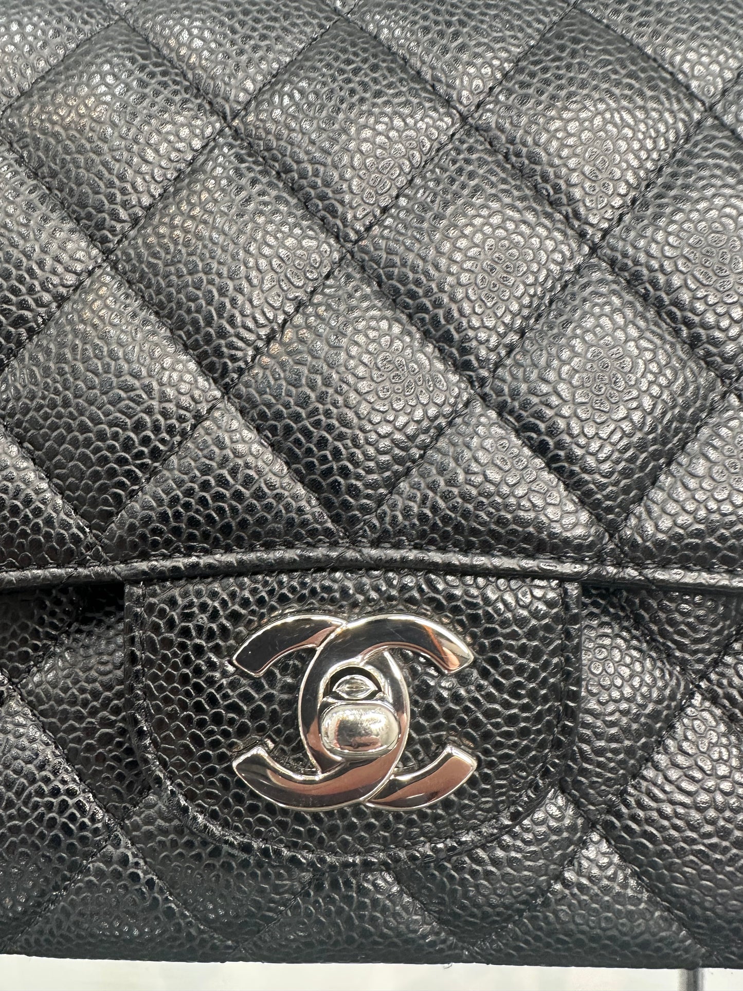 Chanel medium Classic