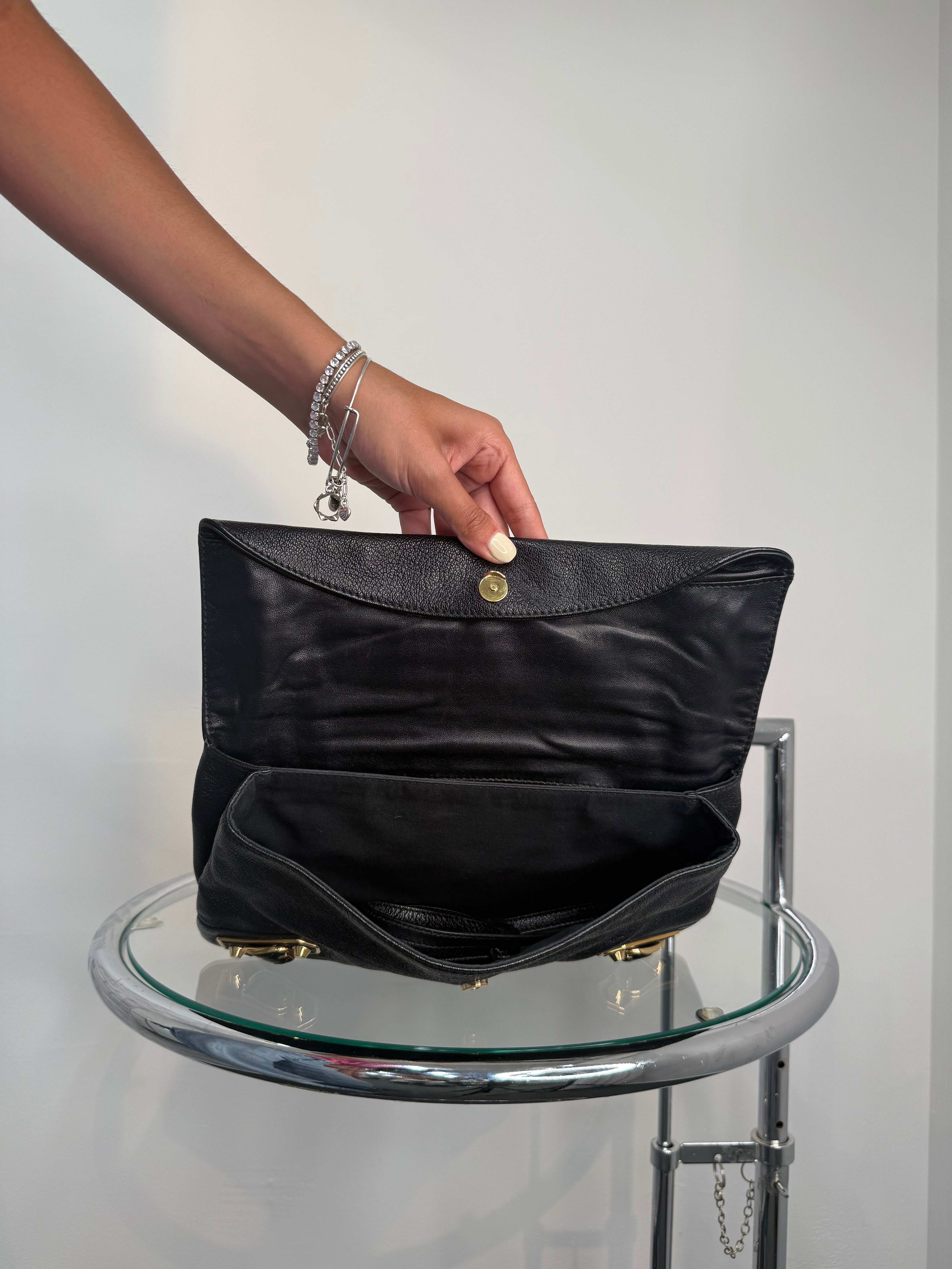 【関税＆送料込み】Balenciaga Clutches & Pouches Authentic BALENCIAGA Classic Pouch Clutch Bag Black Leather