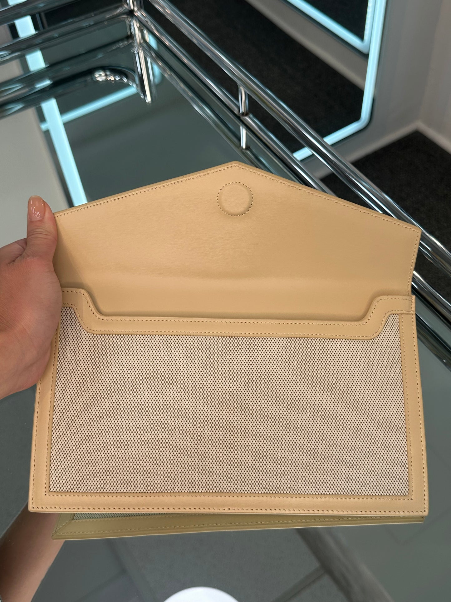 Saint Laurent Pouch