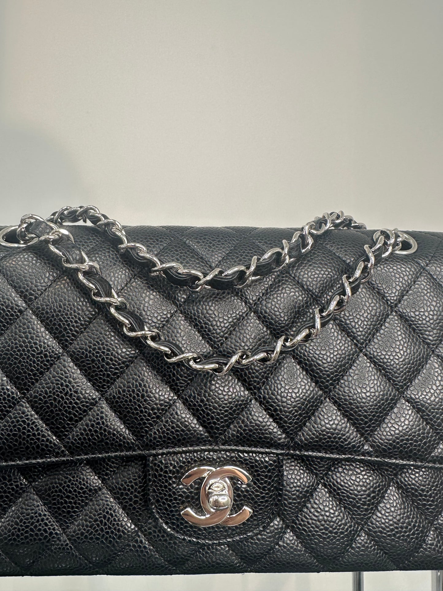 Chanel medium Classic