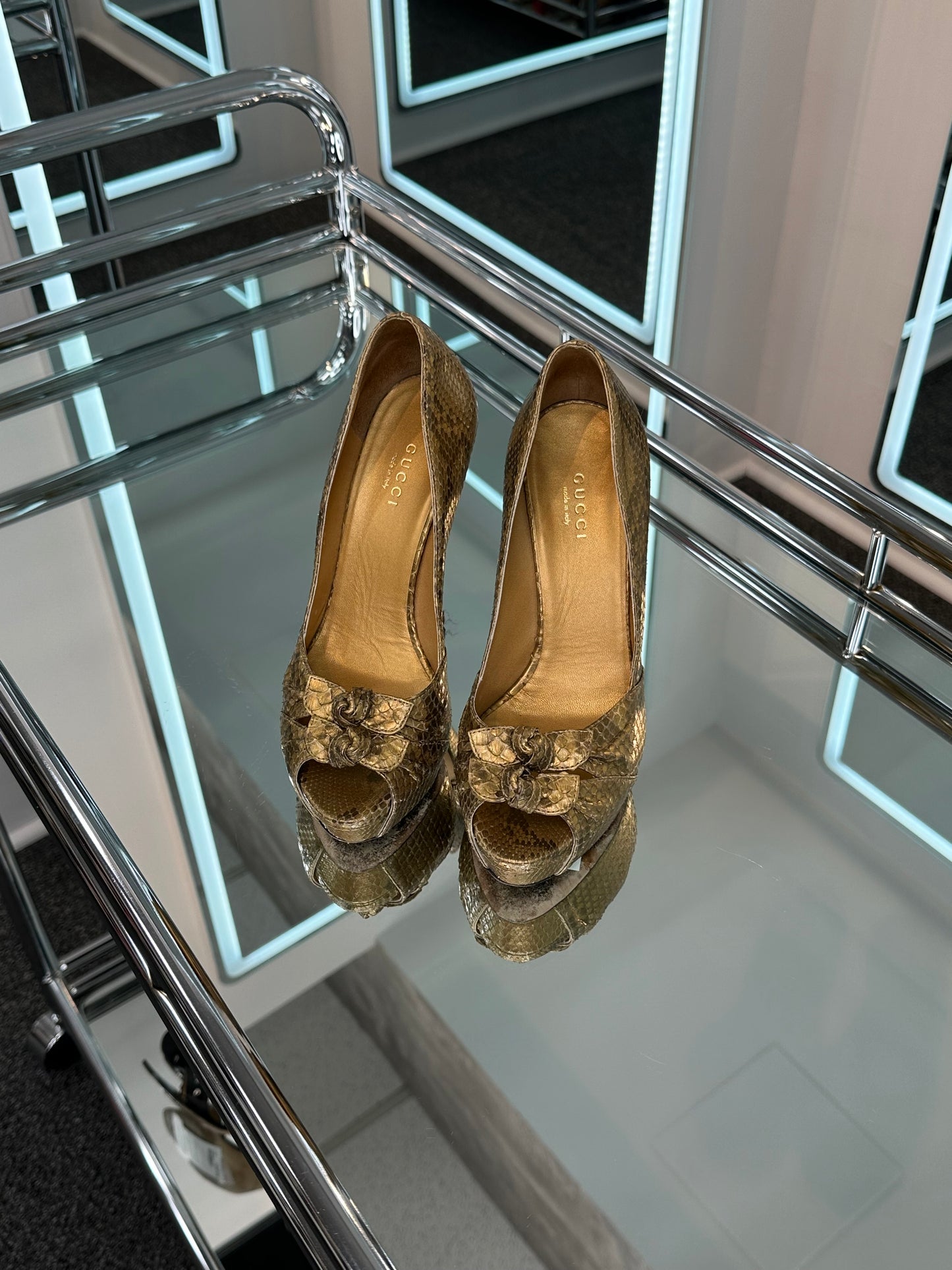 Gucci Peep-Toe Pump