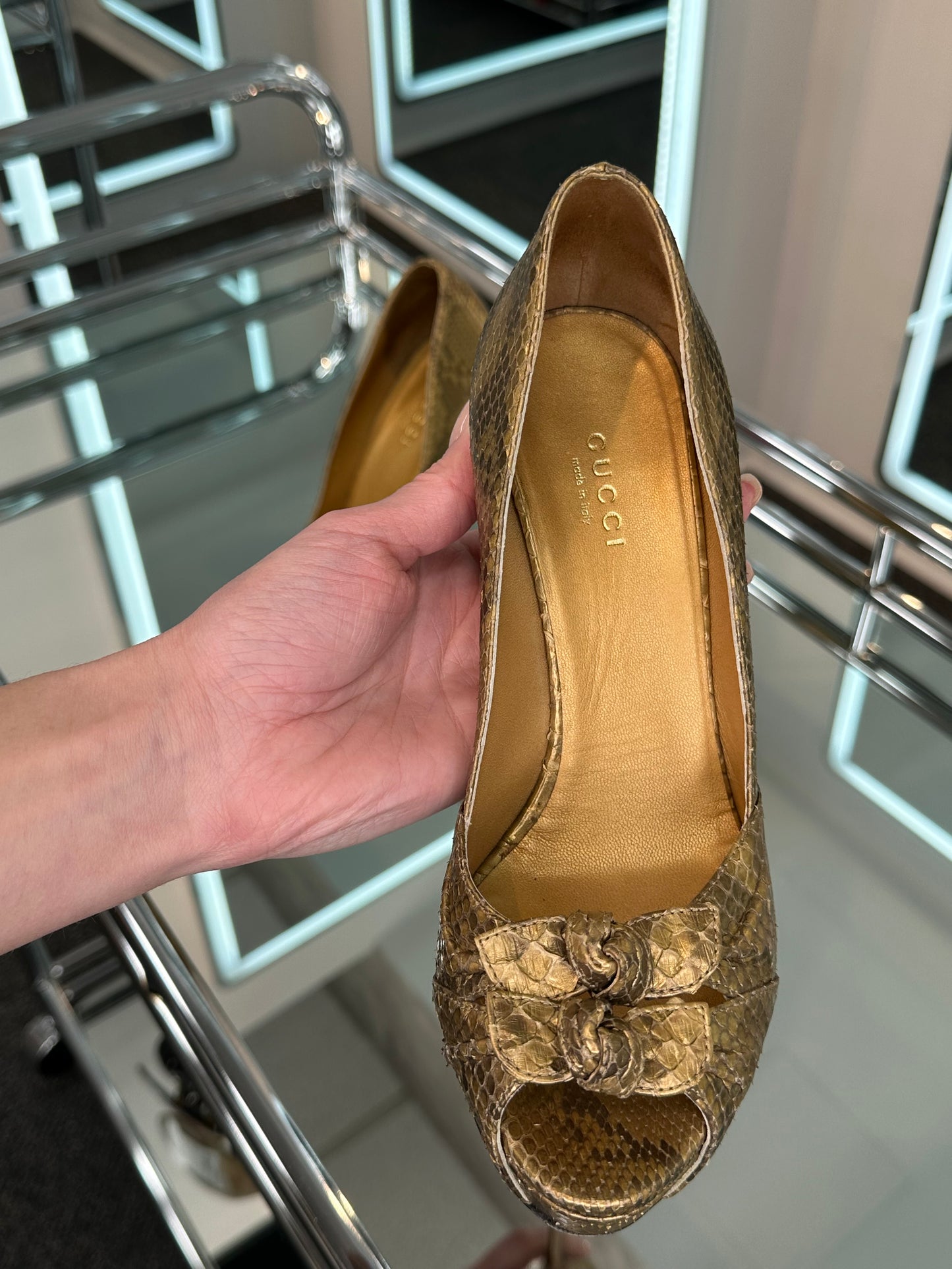 Gucci Peep-Toe Pump