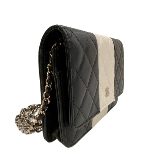 CHANEL Wallet on a Chain Quilted Black & White